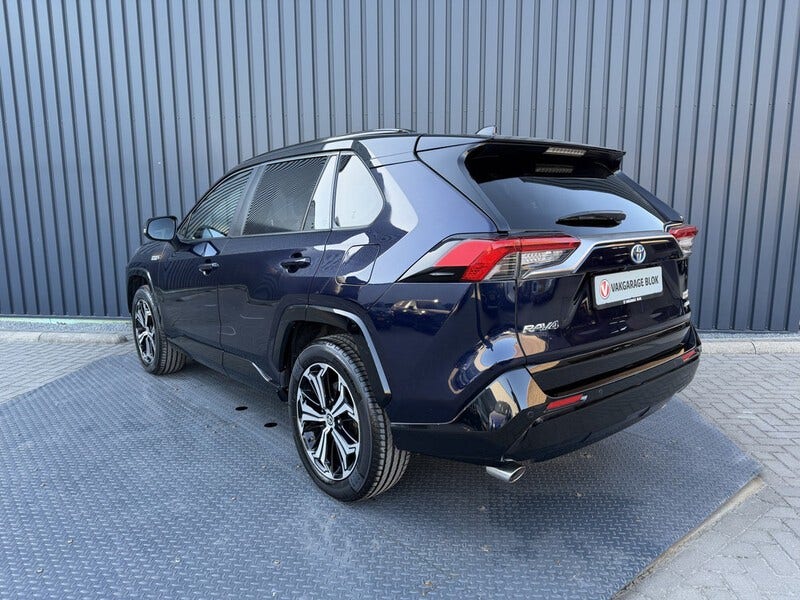 Toyota RAV4 (13)