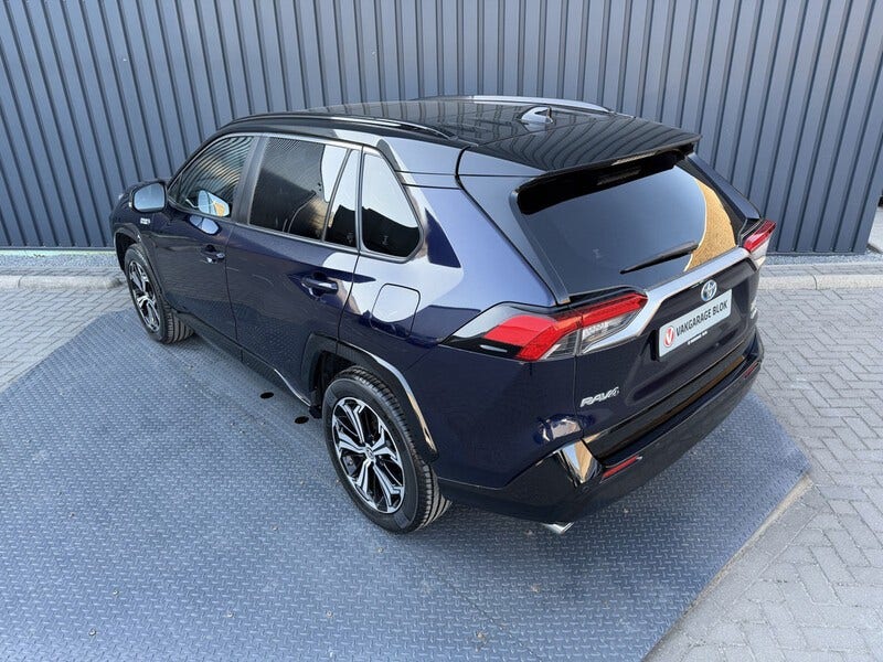 Toyota RAV4 (14)