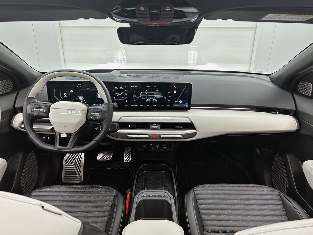 Kia EV4 (5)