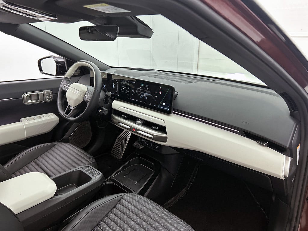 Kia EV4 (7)