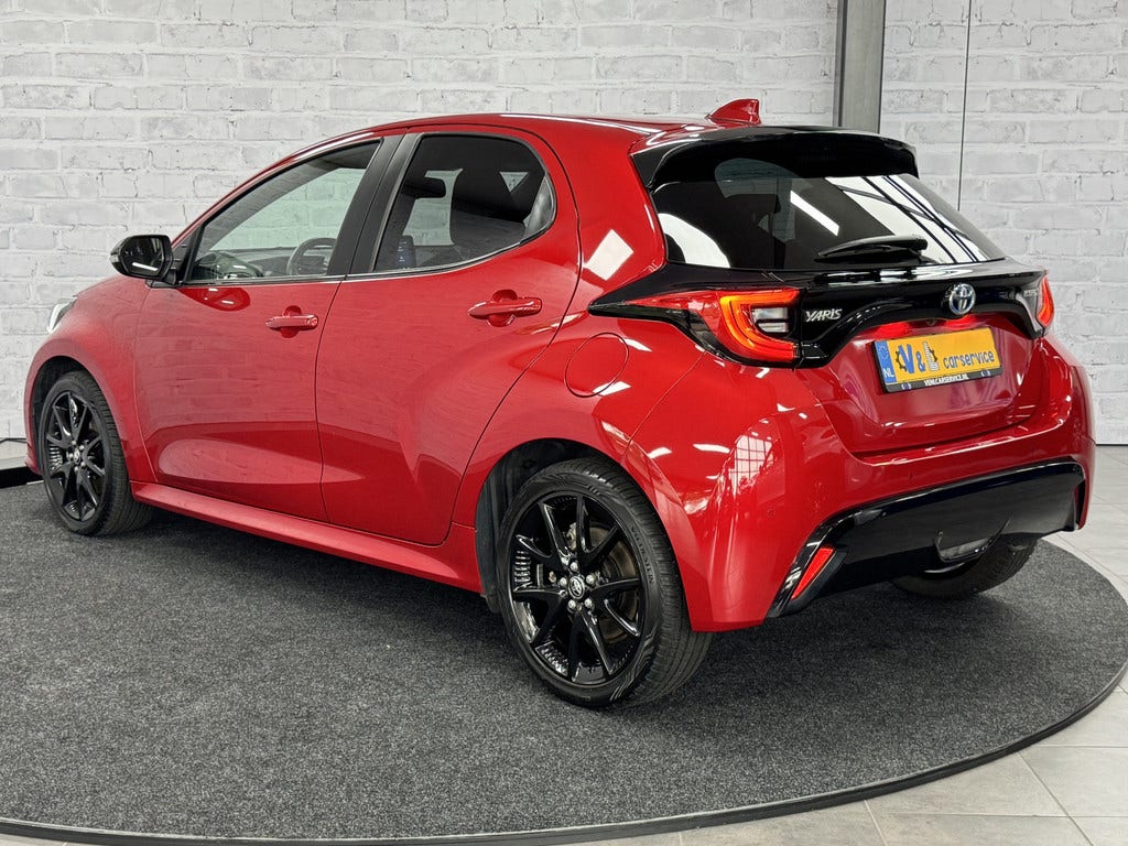 Toyota Yaris (2)