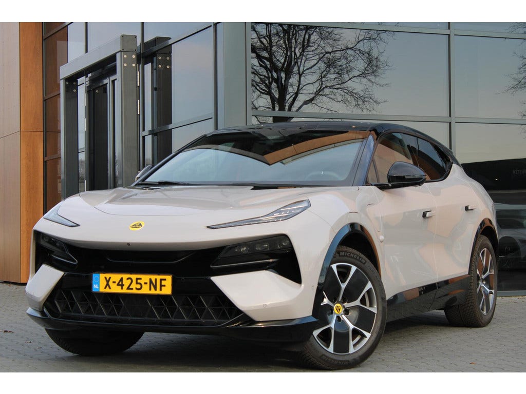 Lotus Eletre