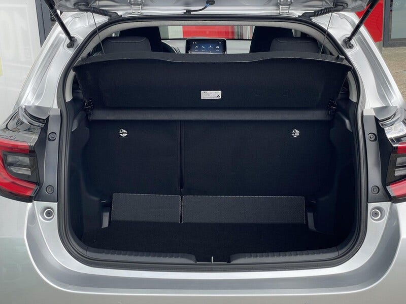 Toyota Yaris (16)