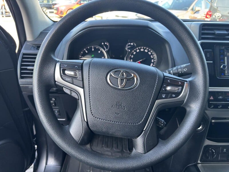 Toyota Land-Cruiser (7)