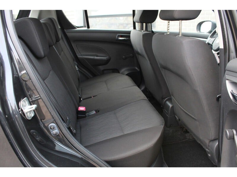 Suzuki Swift (11)