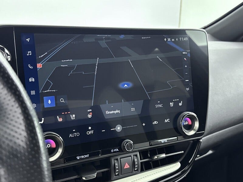 Lexus NX (6)