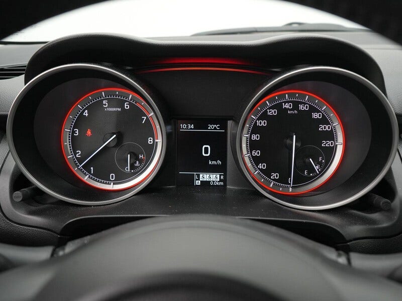 Suzuki Swift (11)