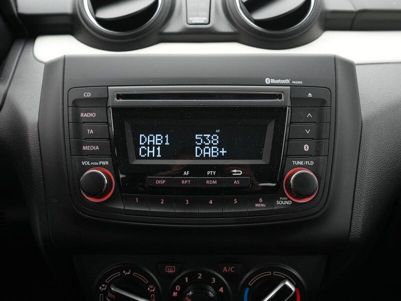 Suzuki Swift (12)
