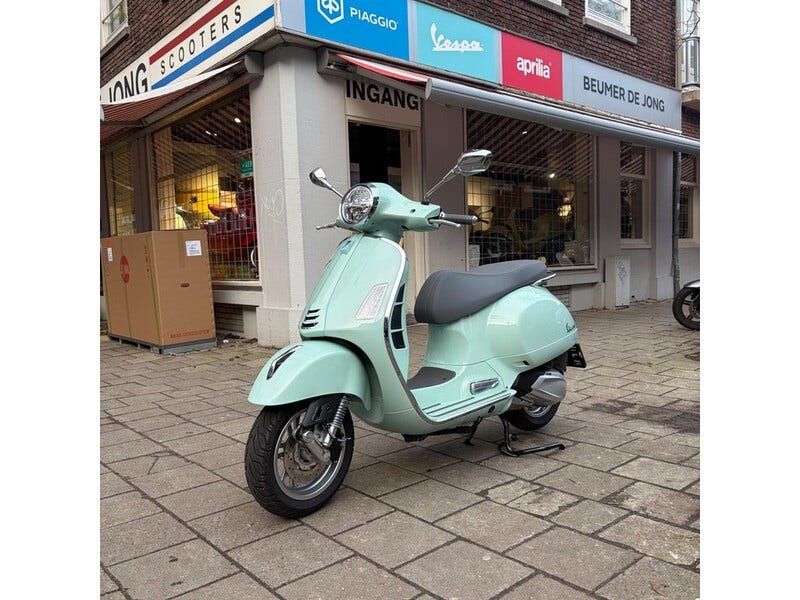 Vespa GTS
