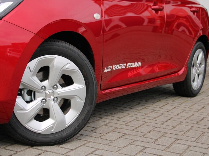 Suzuki Swift (2)