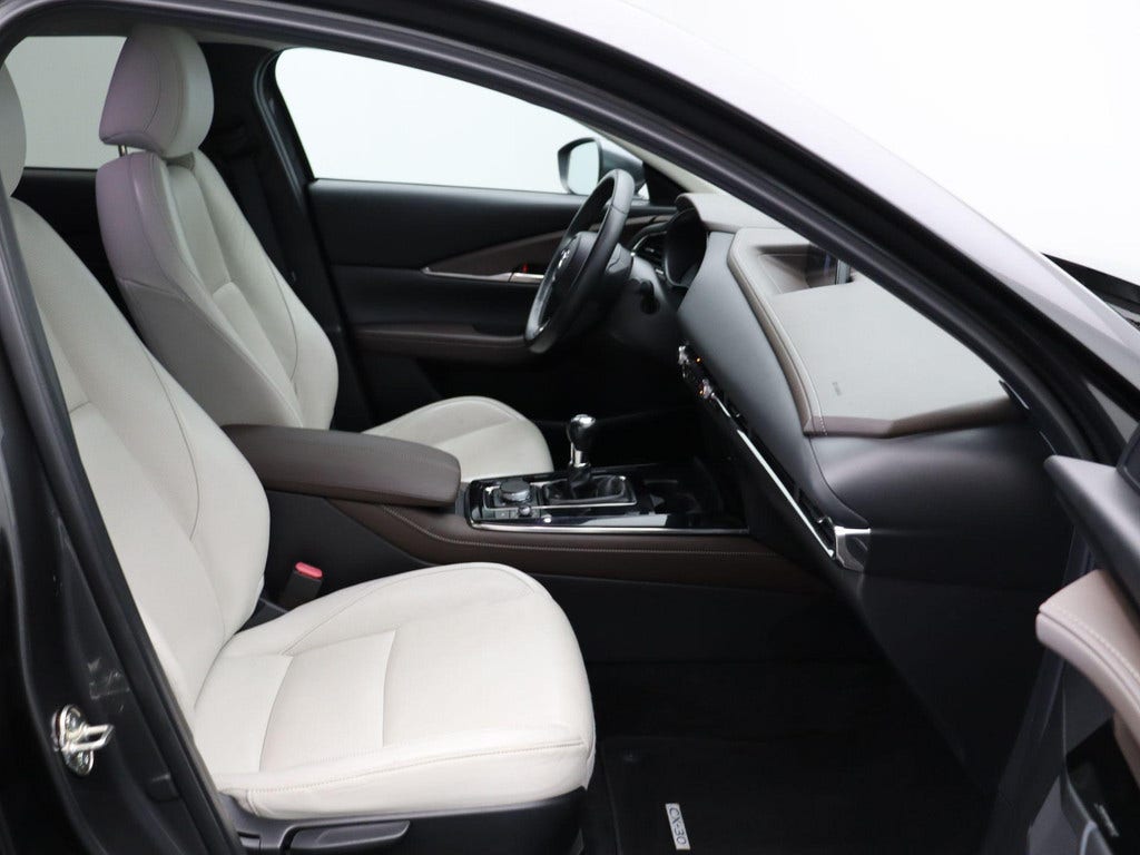 Mazda CX-30 (11)