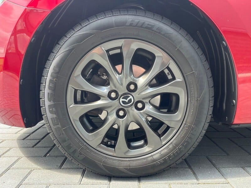Mazda 2 (9)