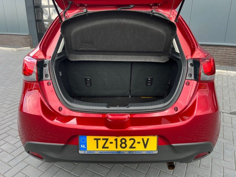 Mazda 2 (19)