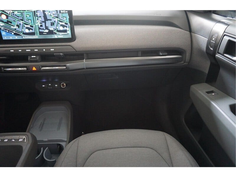 Kia EV3 (9)