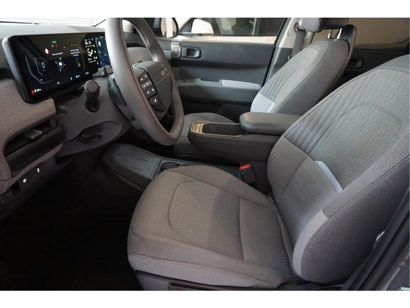 Kia EV3 (23)