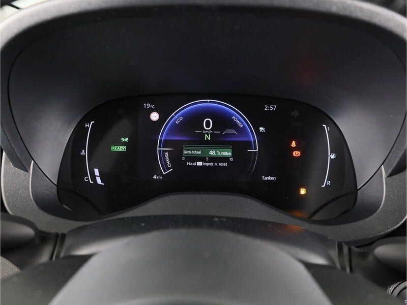 Toyota Yaris (5)