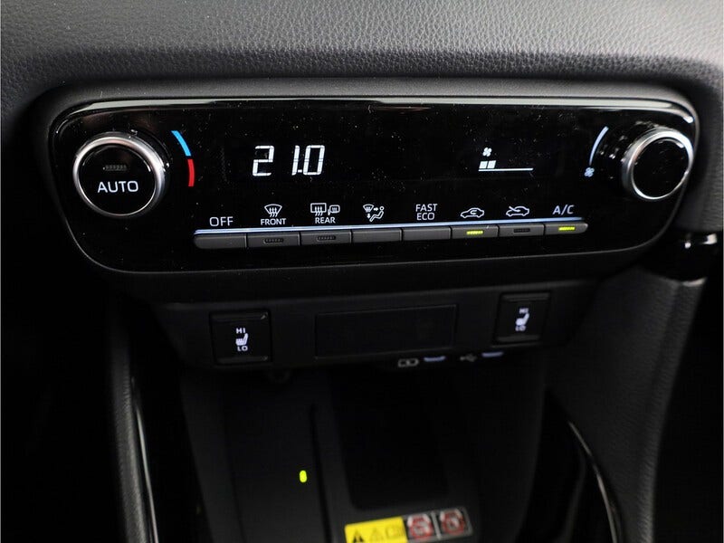 Toyota Yaris (8)