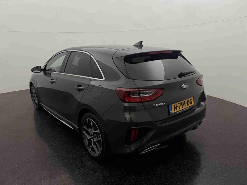 Kia Ceed (7)
