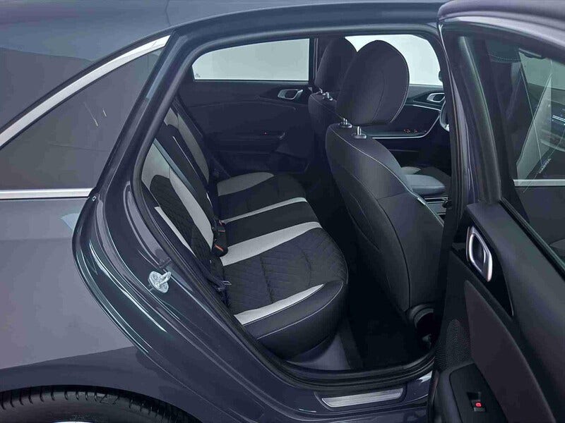 Kia Ceed (15)