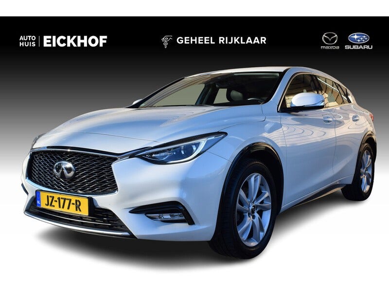 Infiniti Q30