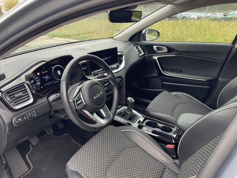 Kia Ceed Sportswagon (17)