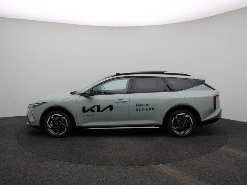 Kia K4 (4)