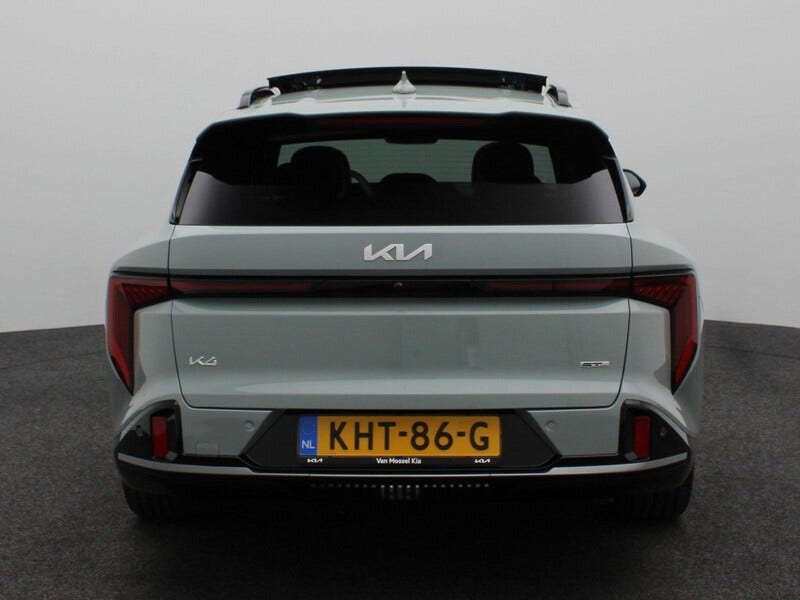 Kia K4 (5)
