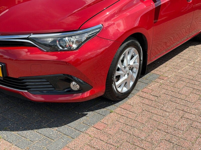 Toyota Auris (4)