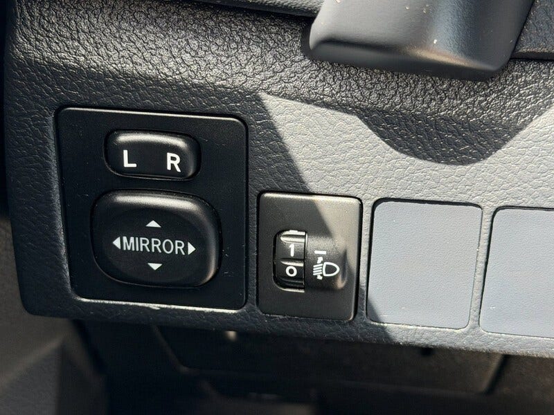 Toyota Auris (12)