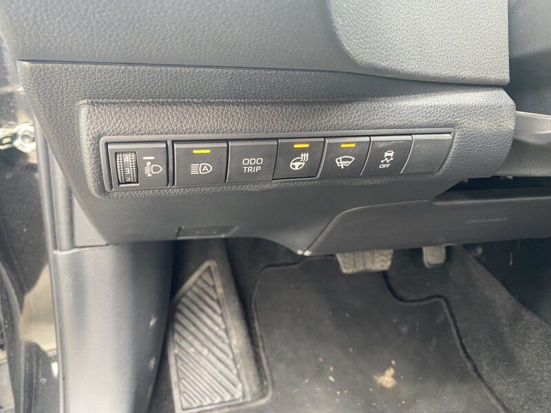 Toyota Corolla Sports (12)