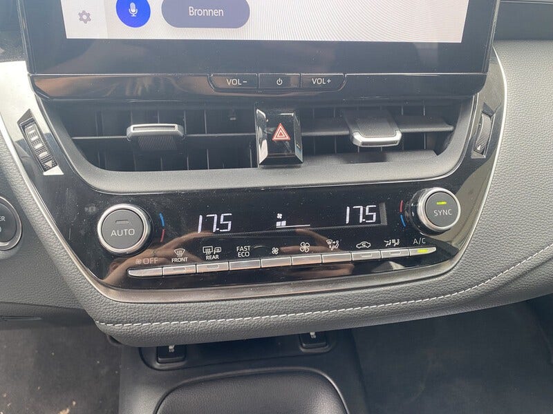 Toyota Corolla Sports (15)