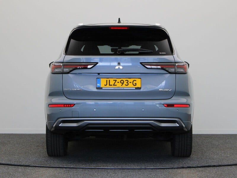 Mitsubishi Outlander (6)