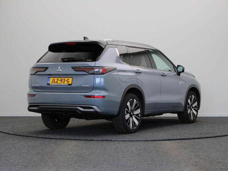 Mitsubishi Outlander (10)