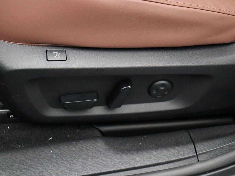 Mitsubishi Outlander (20)