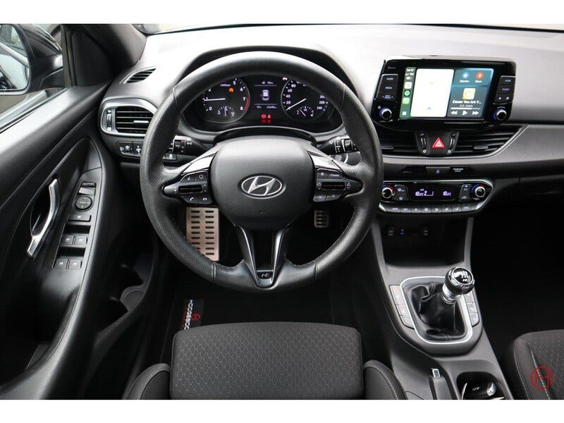 Hyundai i30 (2)