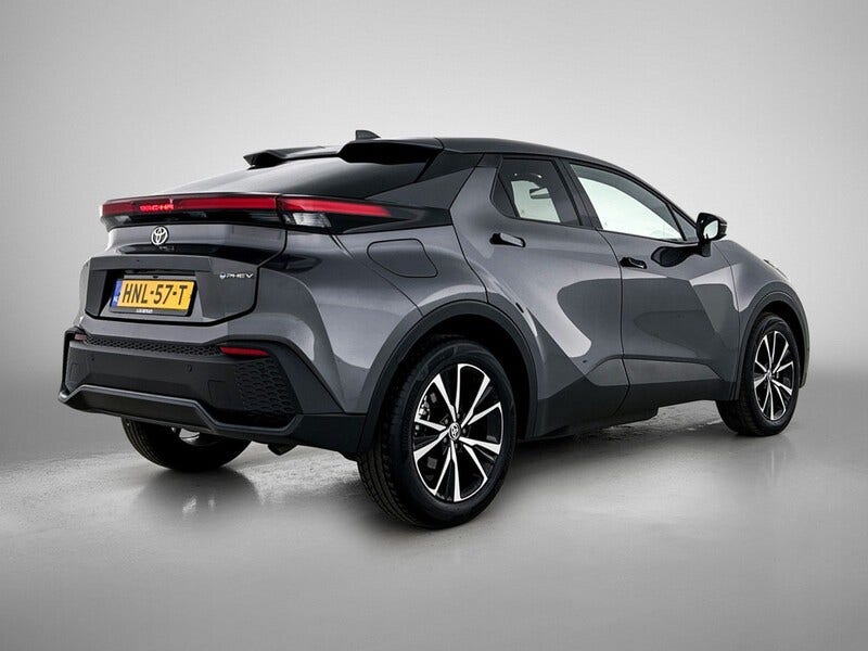 Toyota C-HR (2)
