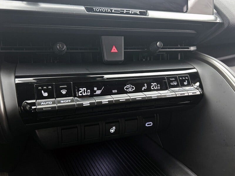 Toyota C-HR (10)