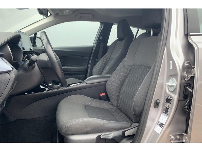 Toyota C-HR (7)