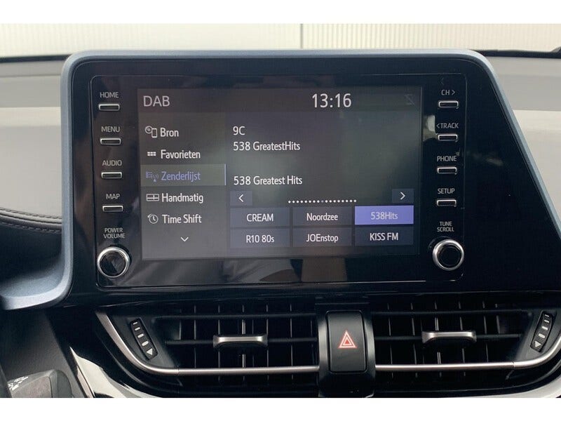 Toyota C-HR (16)