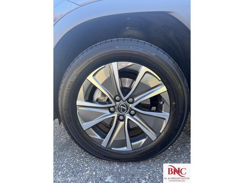 Lexus UX (9)