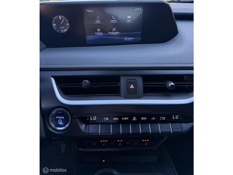 Lexus UX (19)