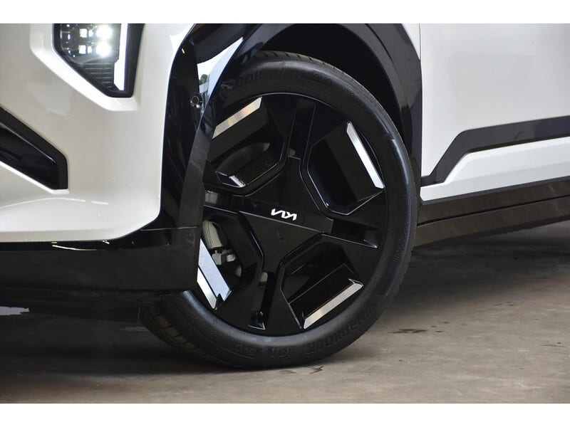 Kia EV3 (12)