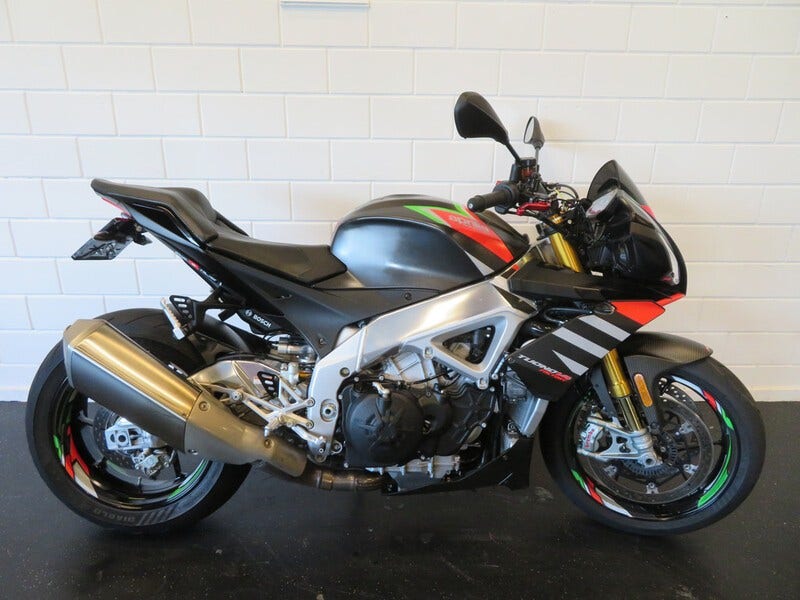 Aprilia Tuono V4