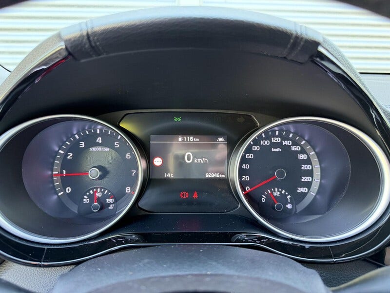 Kia XCeed (13)