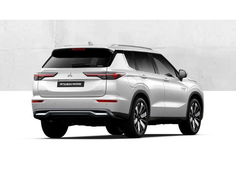 Mitsubishi Outlander (7)