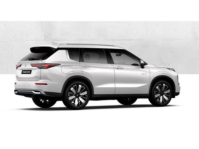 Mitsubishi Outlander (8)