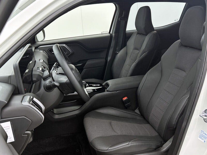 Toyota Urban Cruiser (17)