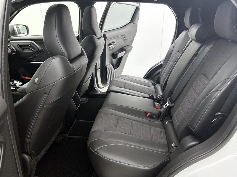 Toyota Urban Cruiser (18)