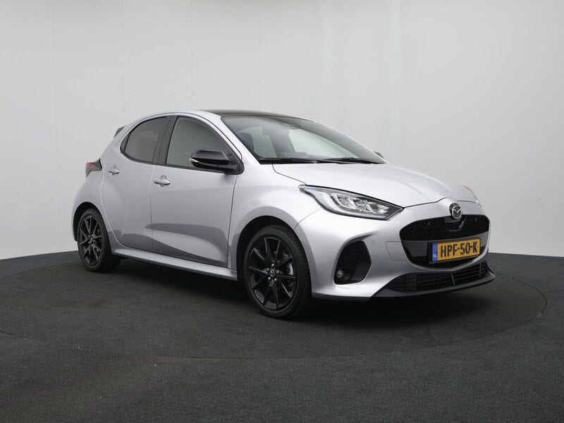 Mazda 2 Hybrid (7)