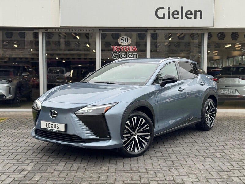 Lexus RZ